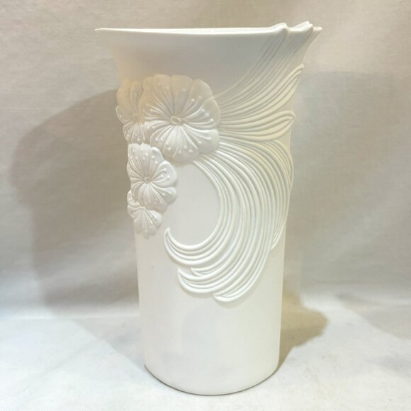 VTG AK Kaiser Germany Bisque White Porcelain Floral Vase - Picture 1 of 11